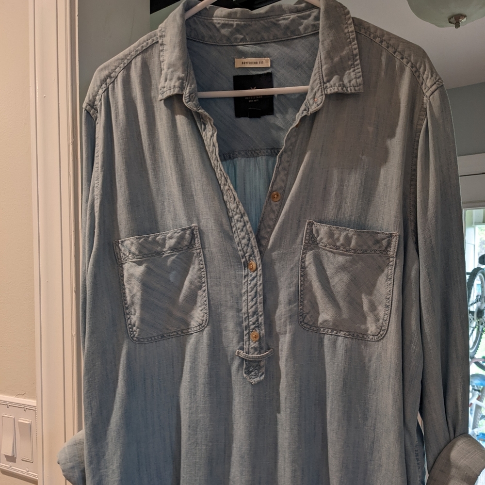 American Eagle Pullover Chambray Shirt